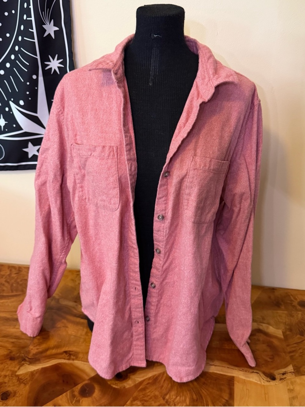 Coral Button Up L Shirt 60% Cotton Long Sleeve Length 27” Universal Threads